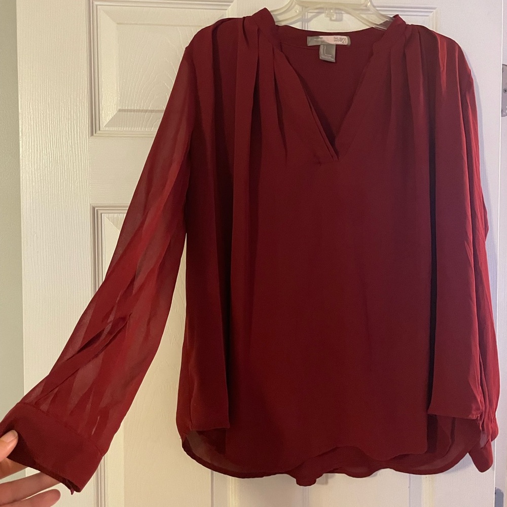 Forever 21 beautiful deep red color sheer sleeves